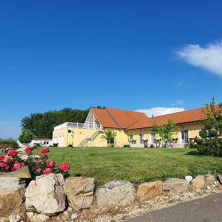 Naiada Villa Ostrov Eksteriør billede